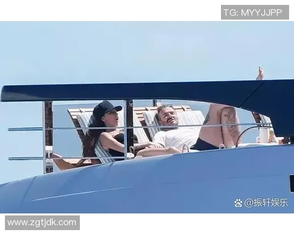 足球巨星子女成长故事揭秘：从贝克汉姆到梅西的家庭背影