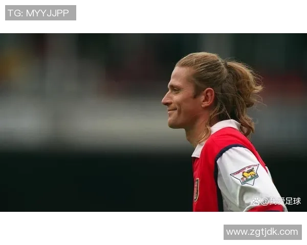 闪耀绿茵场的光芒足球明星们用自己的光辉照亮赛场与梦想